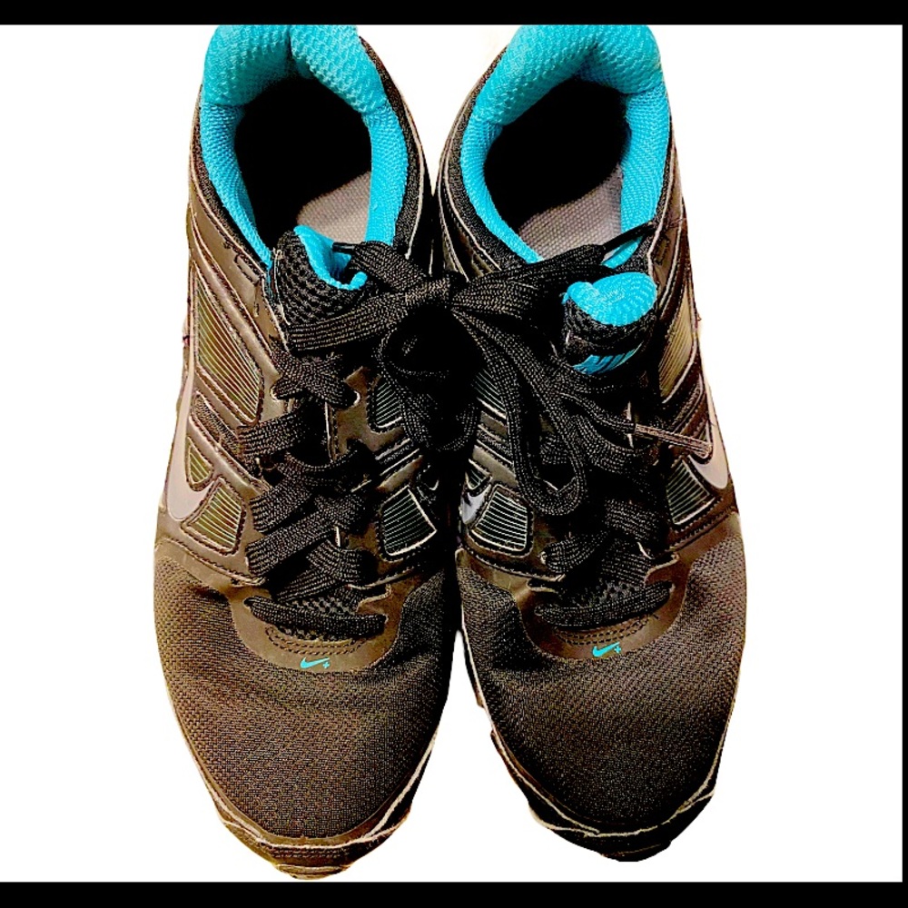 Nike Turbo Shox 11 size 9